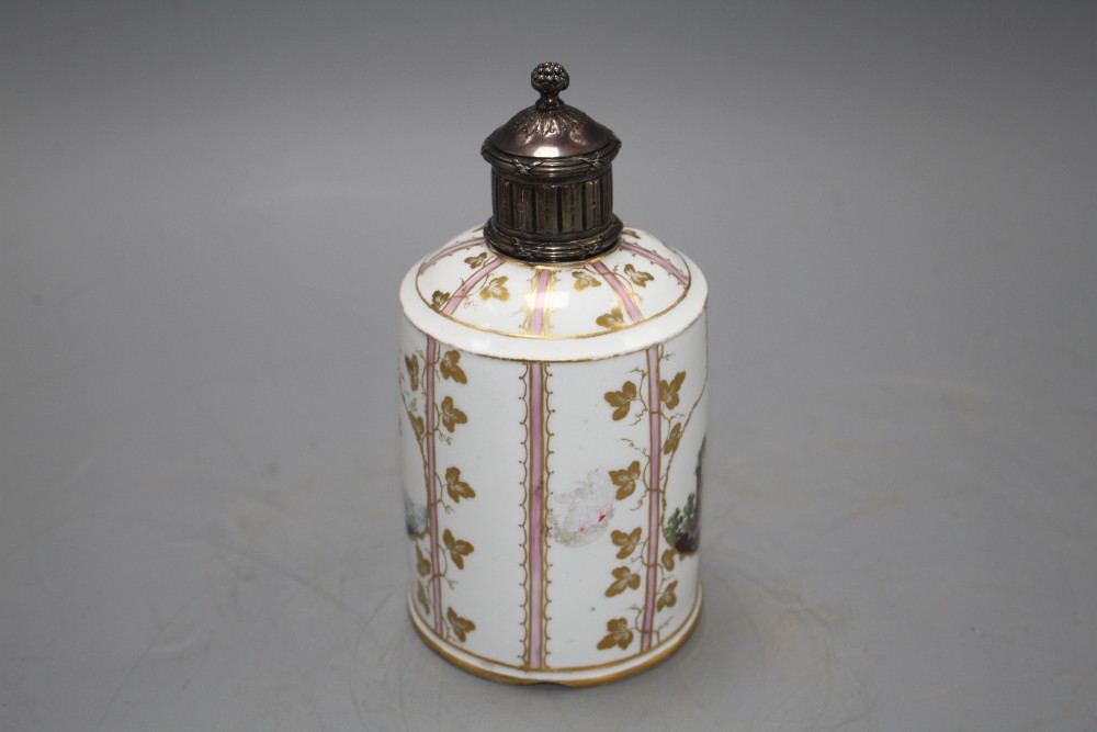 An early 19th century Continental porcelain scent bottle
